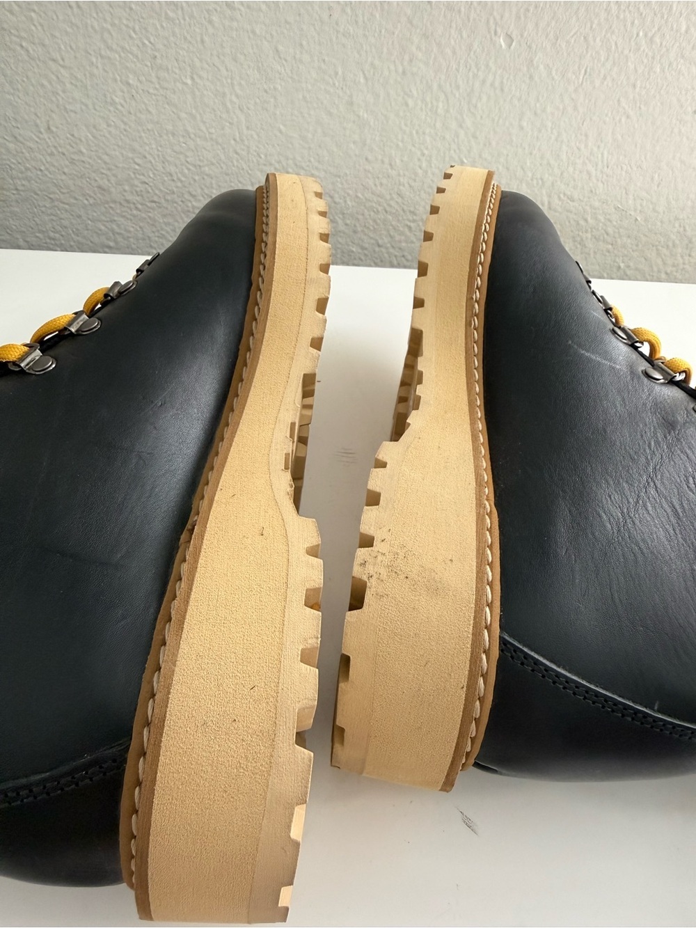 DIEMME Roccia Vet women size 9 Black Leather Ankle Boots with Yellow Lac - Picture 9 of 12